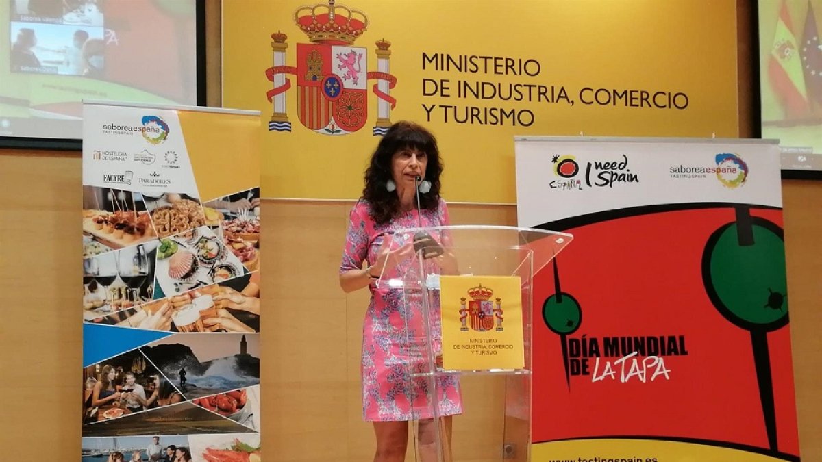La concejala de Cultura y Turismo de Valladolid, Ana Redondo, en la celebración del Día de la Tapa. - AYUNTAMIENTO DE VALLADOLID