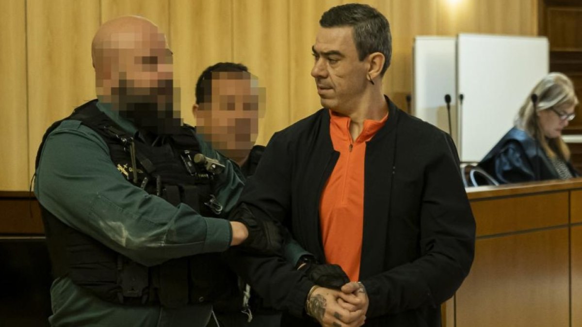 Fotos del juicio a los dos presos por el incendio de una celda en Villanubla