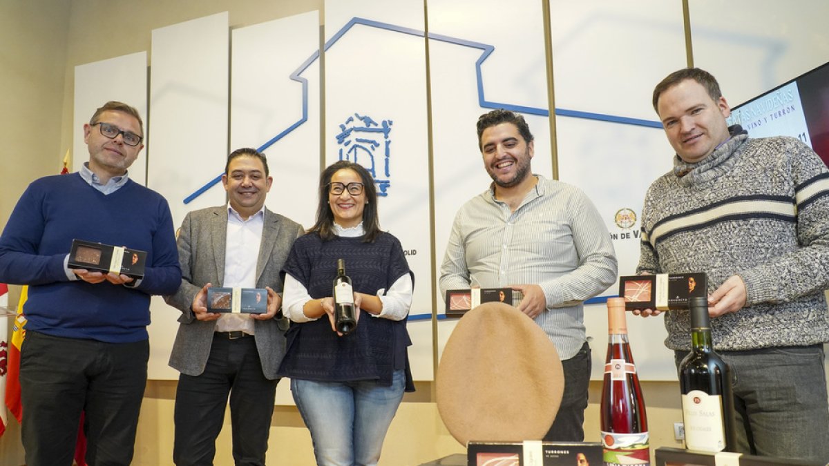 Presentación de las VI Catas Navideñas de Vino y Turrón y la cata teatralizada ‘El Tío Mañas’. /DPV/Miguel Ángel Santos