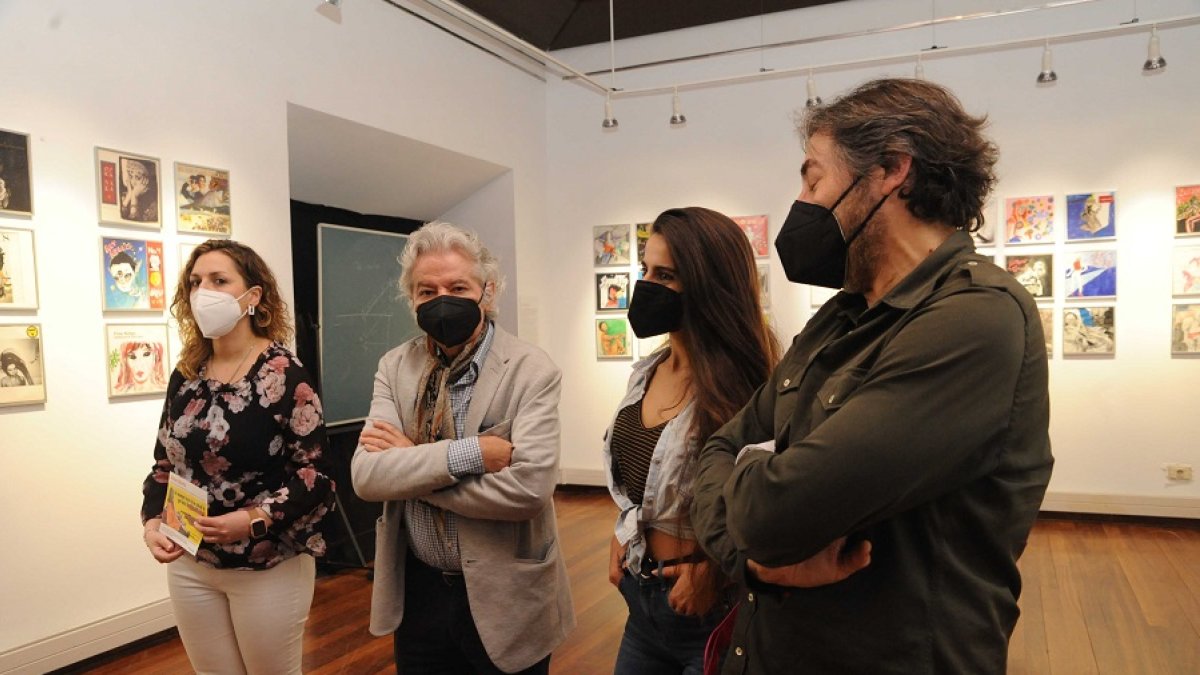 Cristina Aranda, Emiliano Allende, Montse Galán y Javier Panera inauguran ‘Rebel Grrrls’ en Medina. | SECIME