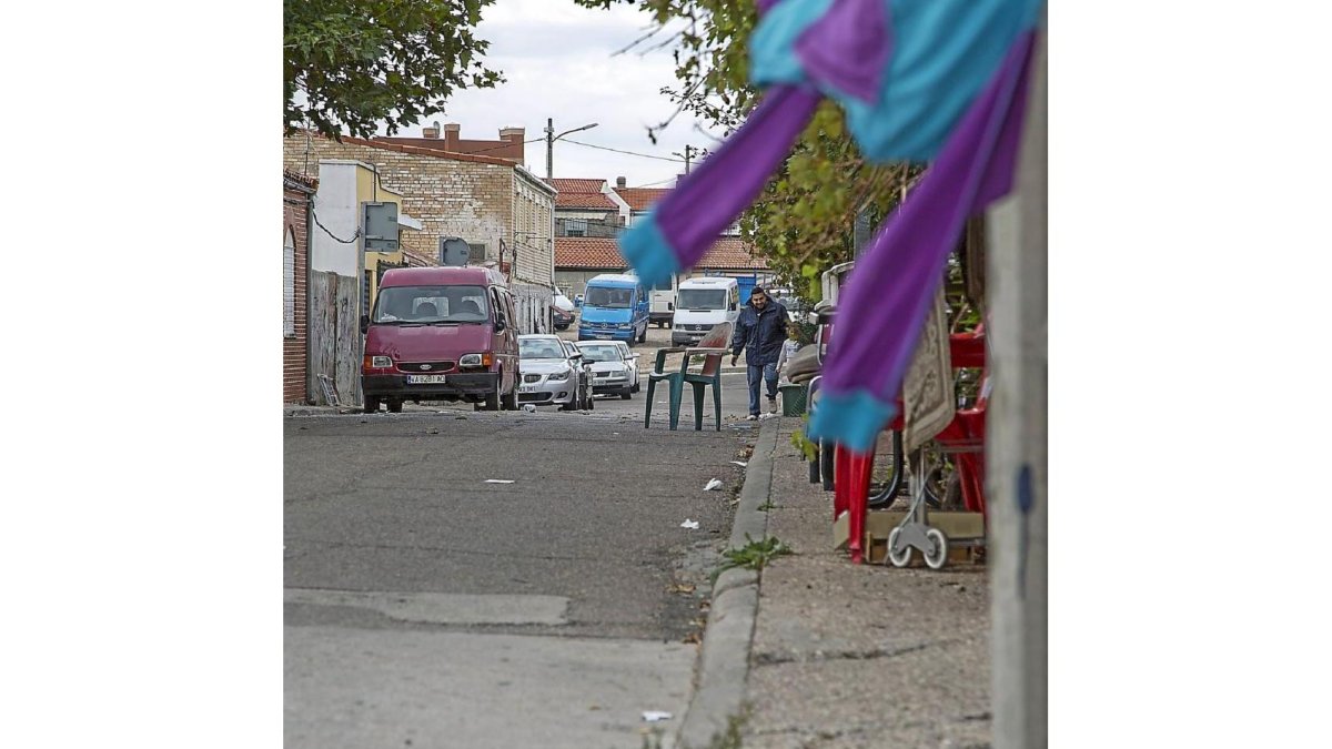 Imagen de la calle La Flor, en el barrio de Las Flores.-E. M.