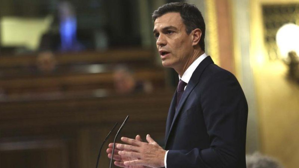 El Presidente del Gobierno y Secretario General del PSOE, Pedro Sanchez, en el Congreso de los Diputados.-DAVID CASTRO