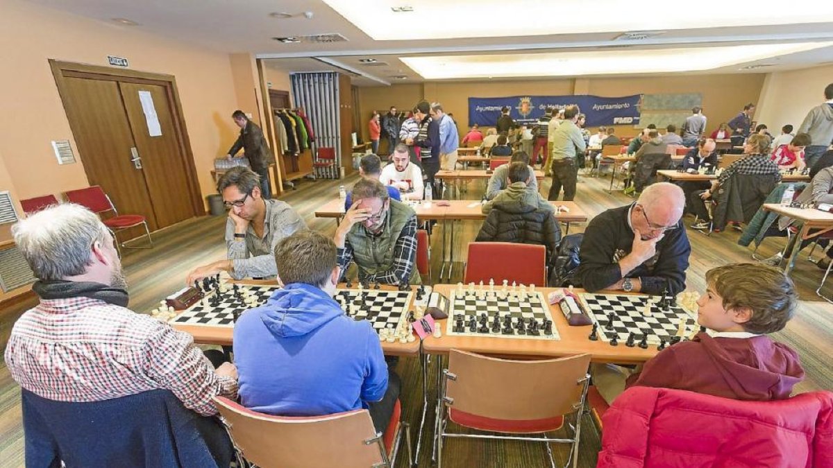 Varios jugadores del torneo durante el Torneo Internacional celebrado el pasado domingo.-Pablo Requejo