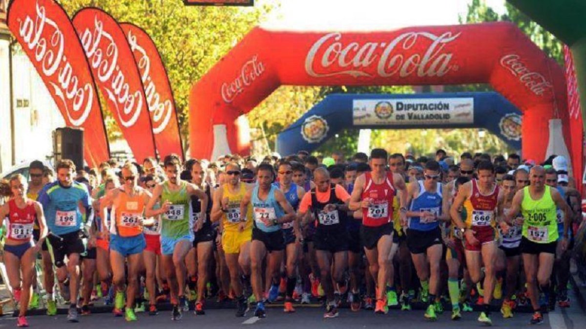 Salida de la Media Maratón de Tordesillas en 2022. / EM