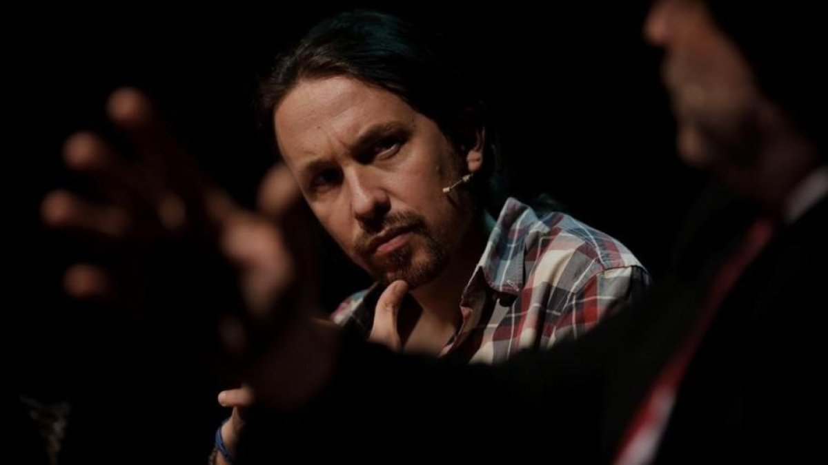 Pablo Iglesias participa en un espectáculo humorístico en Madrid.-JOSÉ LUIS ROCA