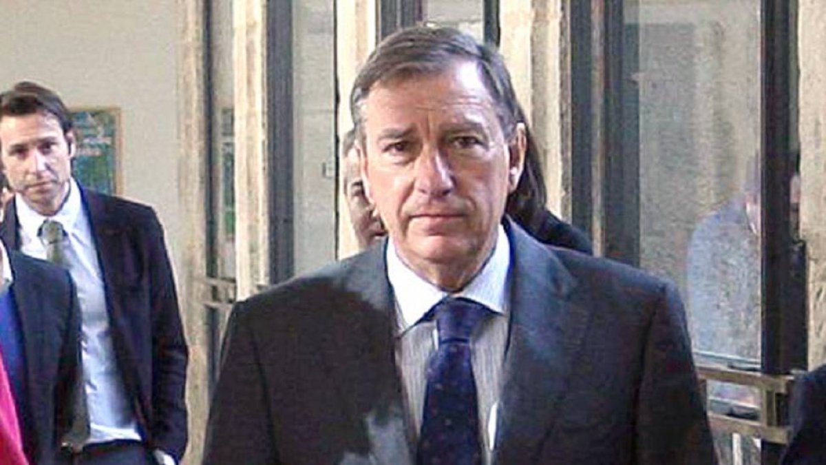 El consejero de Educación, Juan José Mateos-Ical
