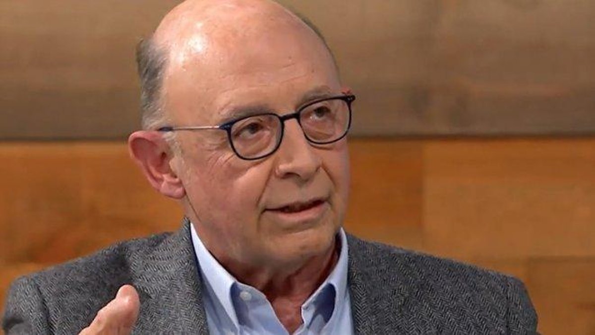 El exministro de Hacienda Cristóbal Montoro.-