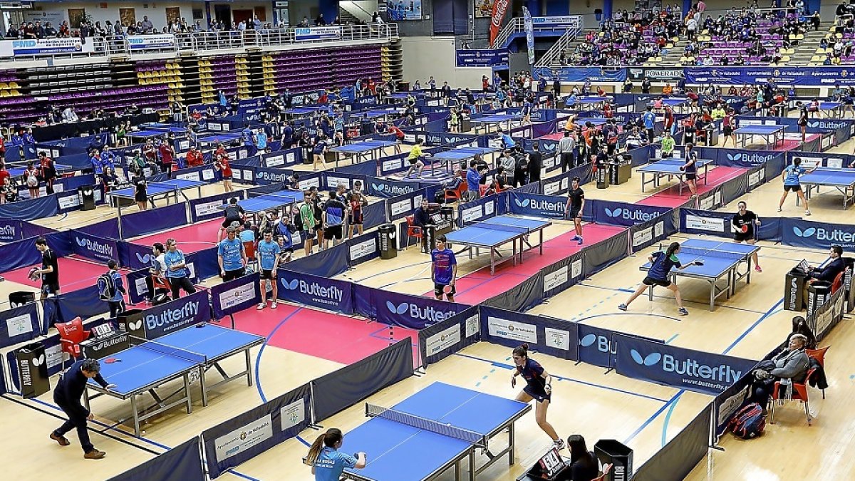 Panorámica del Pisuerga en una edición del Estatal de tenis de mesa-J. M. LOSTAU