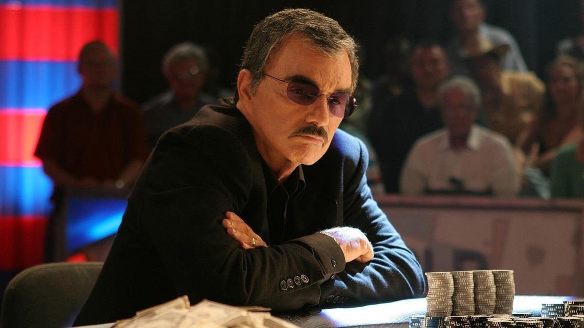 Burt Reynolds en la película Deal.-