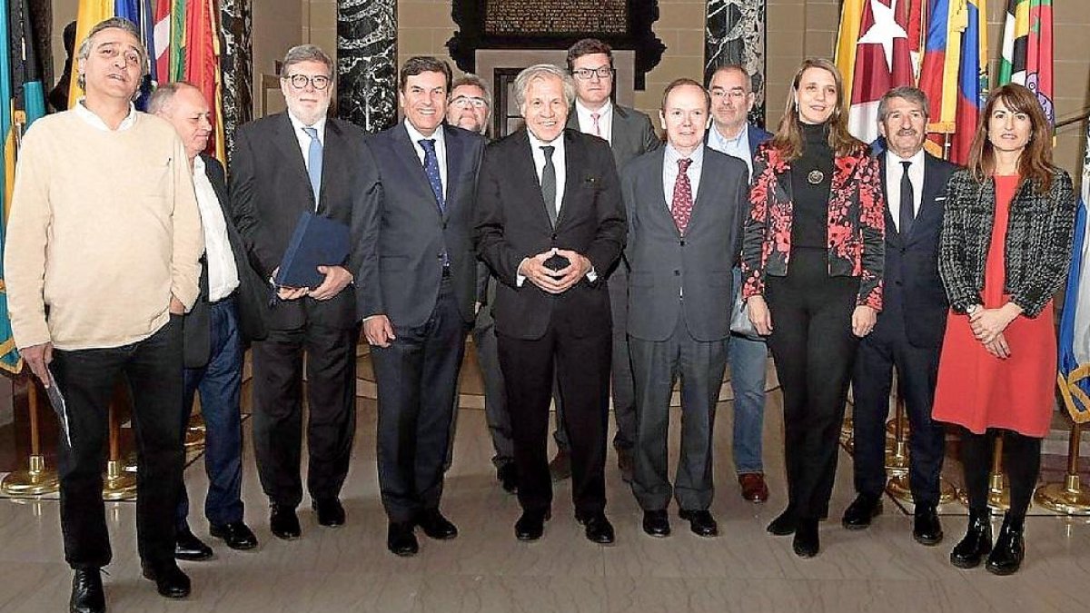 Delegación del Diálogo Social en Washington, durante uno de sus encuentros.-E. M.