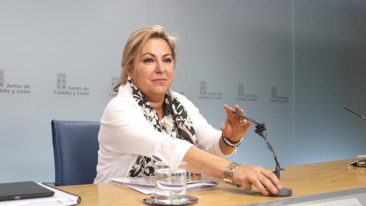 La vicepresidenta y portavoz del Gobierno regional, Rosa Valdeón, informa del contenido del Consejo de Gobierno-ICAL