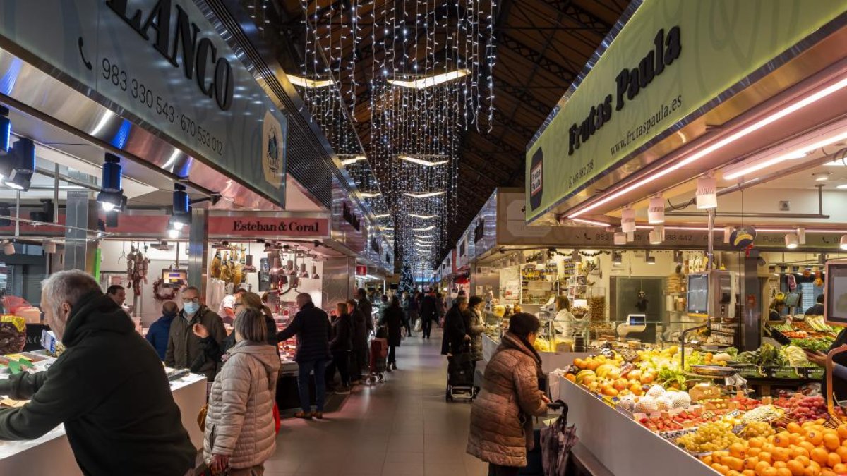 Mercado del Val en Valladolid. -J.M. LOSTAU
