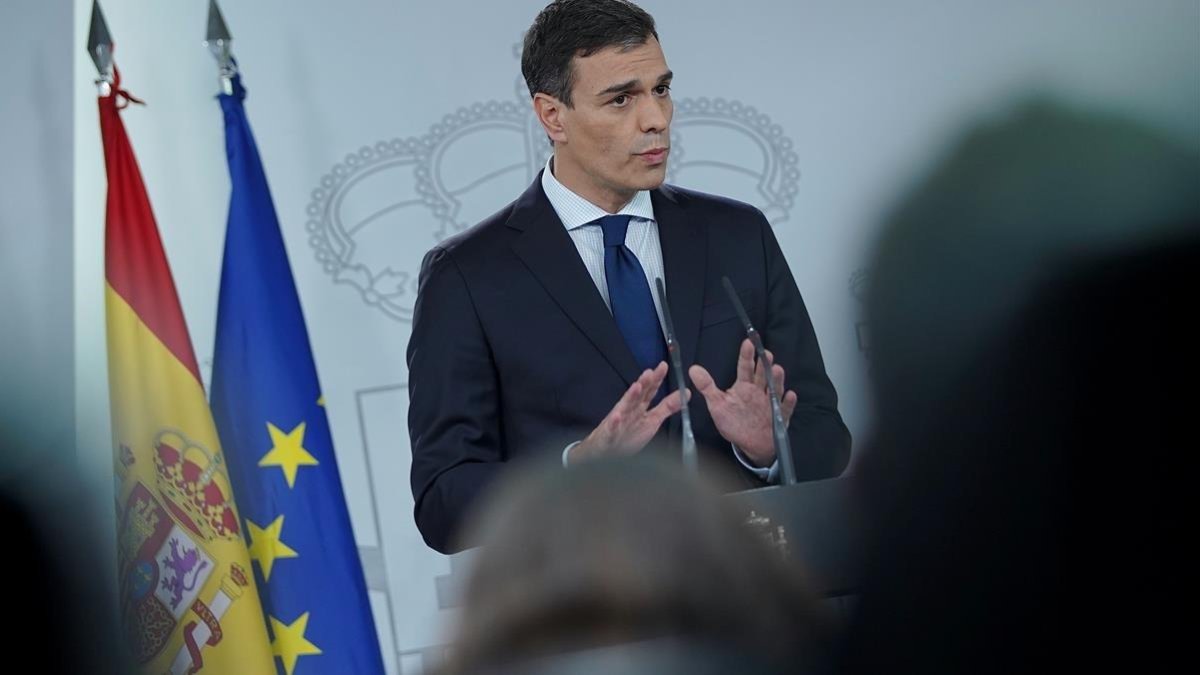 El presidente del Gobierno, Pedro Sánchez, en su intervención para hacer balance. /-JOSE LUIS ROCA