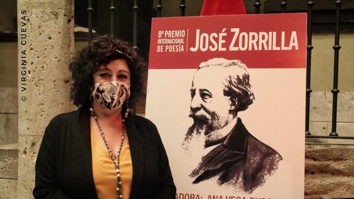 Ana Vega, ganadora del Premio de Poesía, en Valladolid.