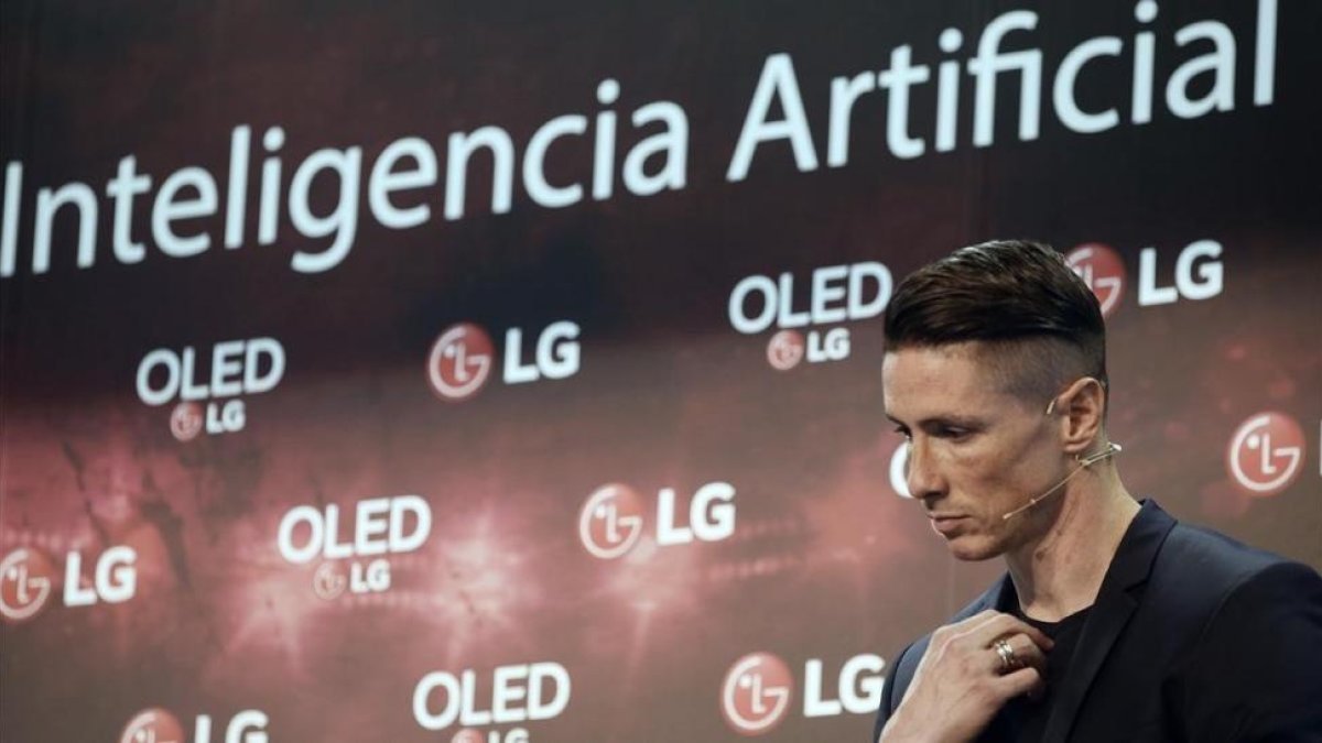 Fernando Torres, en un acto publicitario este lunes.-/ EFE / LIZON