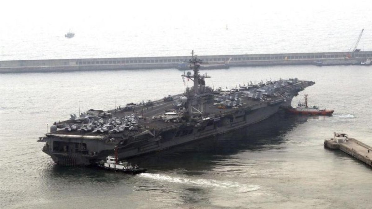 Portaviones nuclear Carl Vinson de EEUU.-EFE
