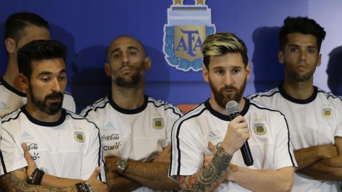 Messi expone, como capitán de Argentina, el boicot a los periodists que seguirán los jugadores de la selección.-NATACHA PISARENKO