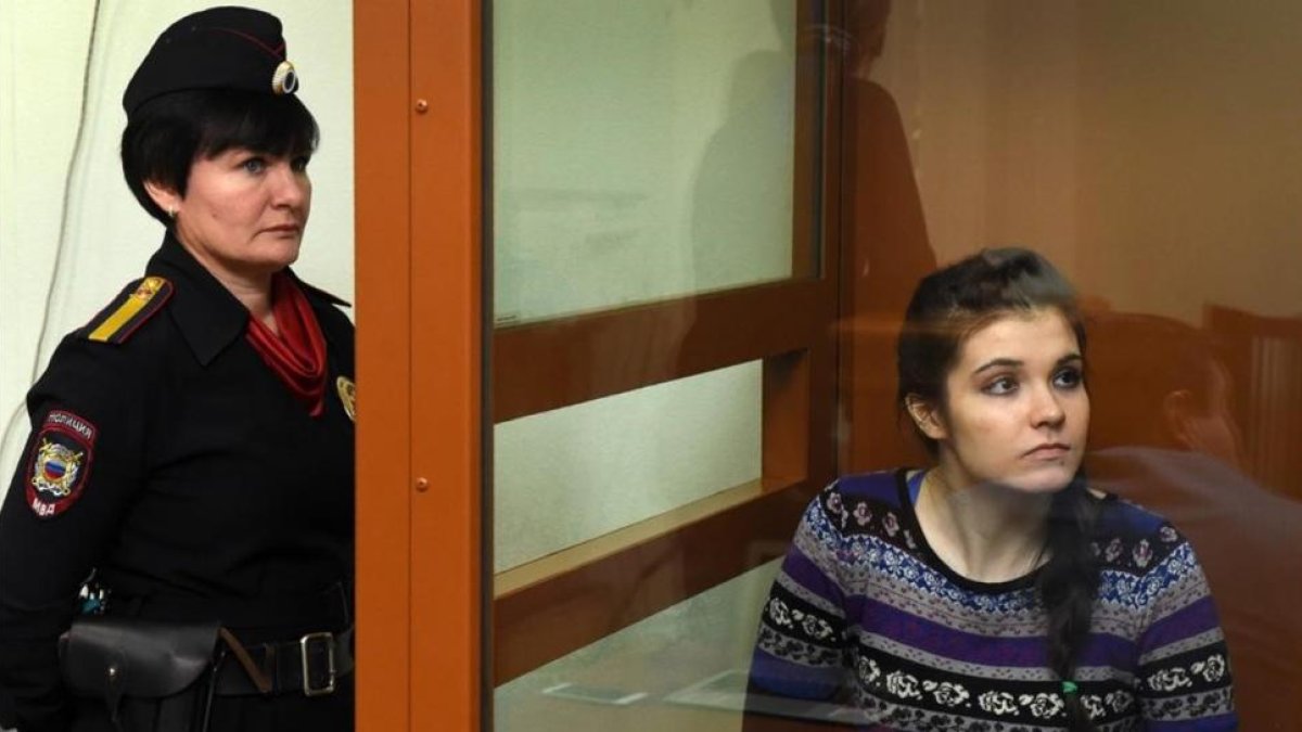 La joven Varvara Karaulova en el tribunal de Moscú.-AFP / VASILY MAXIMOV