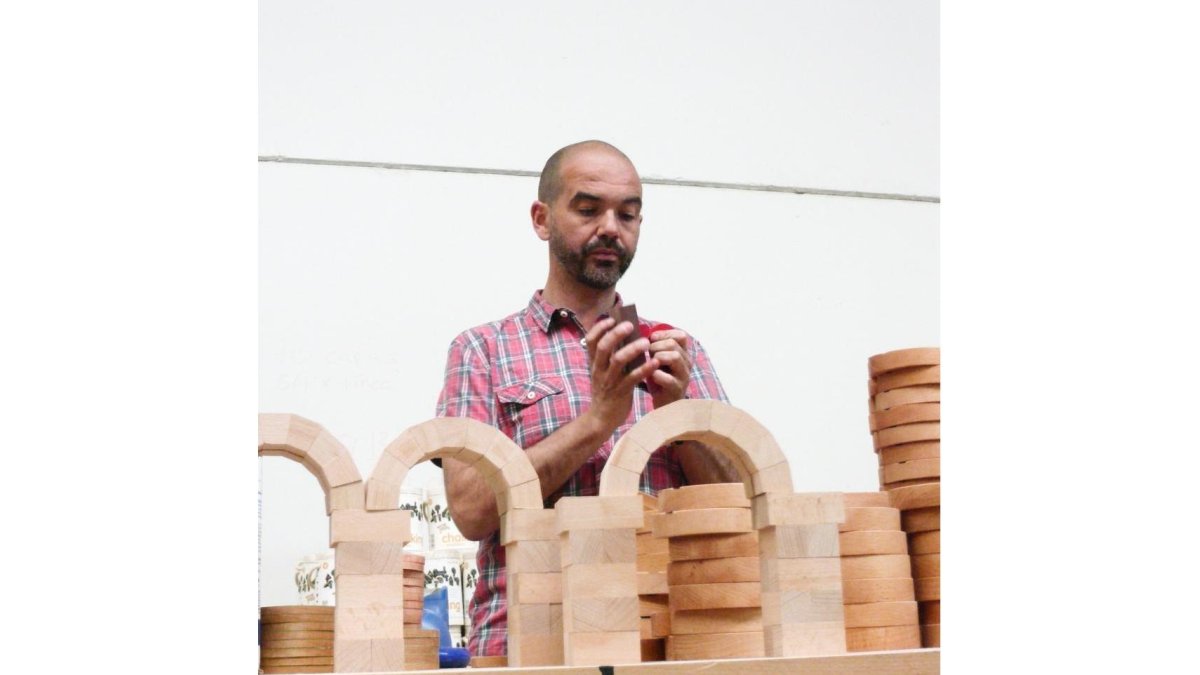 Pablo Saracho en las instalaciones de la empresa segoviana-EL MUNDO