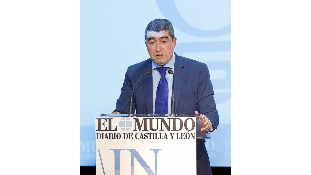 Pablo R. Lago, durante su intervención.-J.M. LOSTAU