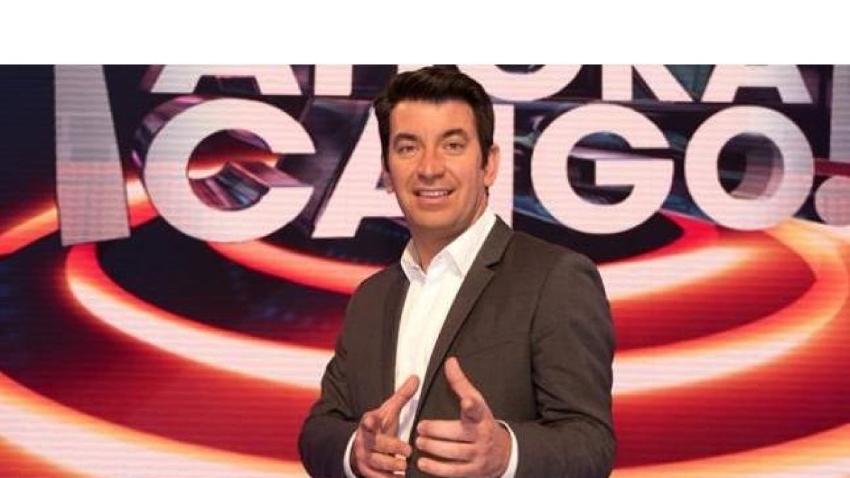 El actor Arturo Valls, presentador del concurso 'Ahora caigo', de Antena 3.-RICARD FADRIQUE