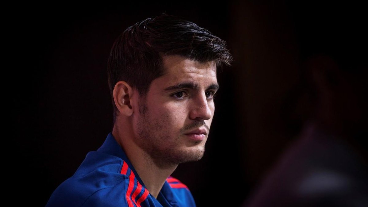 El delantero de la selección española Álvaro Morata en rueda de prensa este martes.-RODRIGO JIMENEZ (EFE)