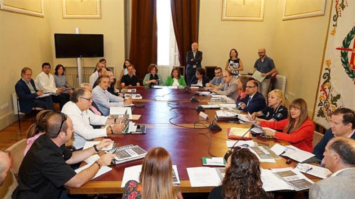 -AYUNTAMIENTO DE VALLADOLID