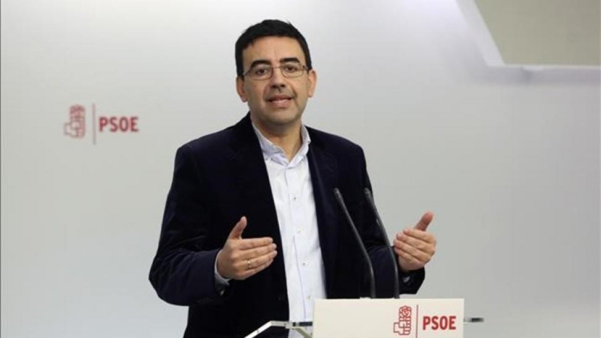 El portavoz de la gestora del PSOE, Mario Jiménez.-JUAN MANUEL PRATS