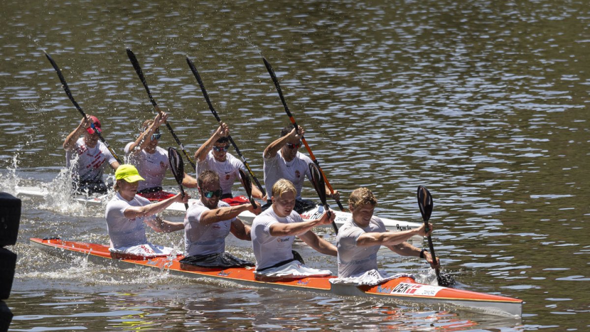 Salida de la Regata Internacional de K-4. PHOTOGENIC