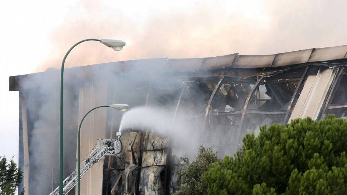 Incendio en la fábrica de Campofrio en Burgos-Ical