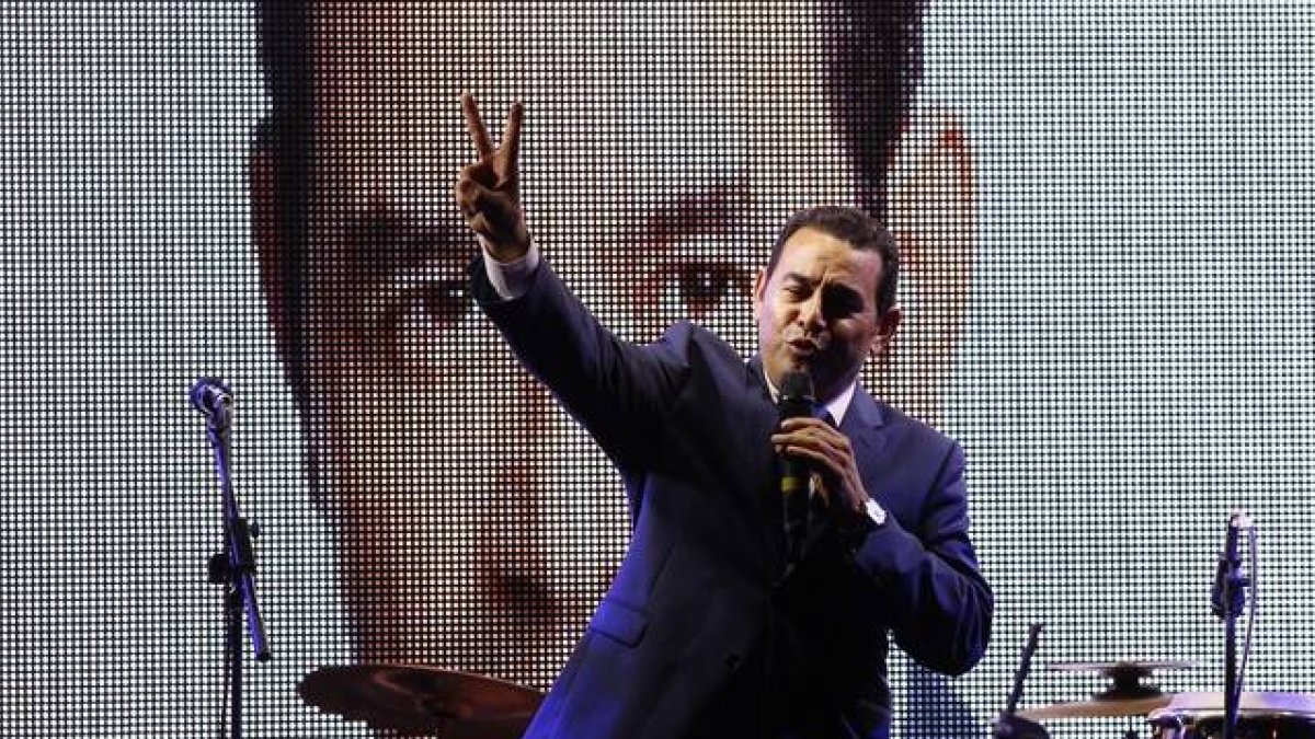 El actor Jimmy Morales encabeza el escrutinio en las elecciones de Guatemala.-LUIS SOTO/AP