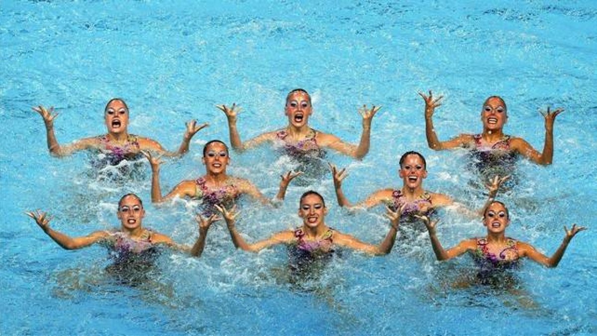 El equipo español en un momento de su actuación en la final-Foto: ALBERTO ESTÉVEZ / EFE