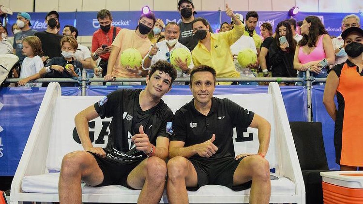 Coello y Belasteguín con la afición mexicana. / WPT