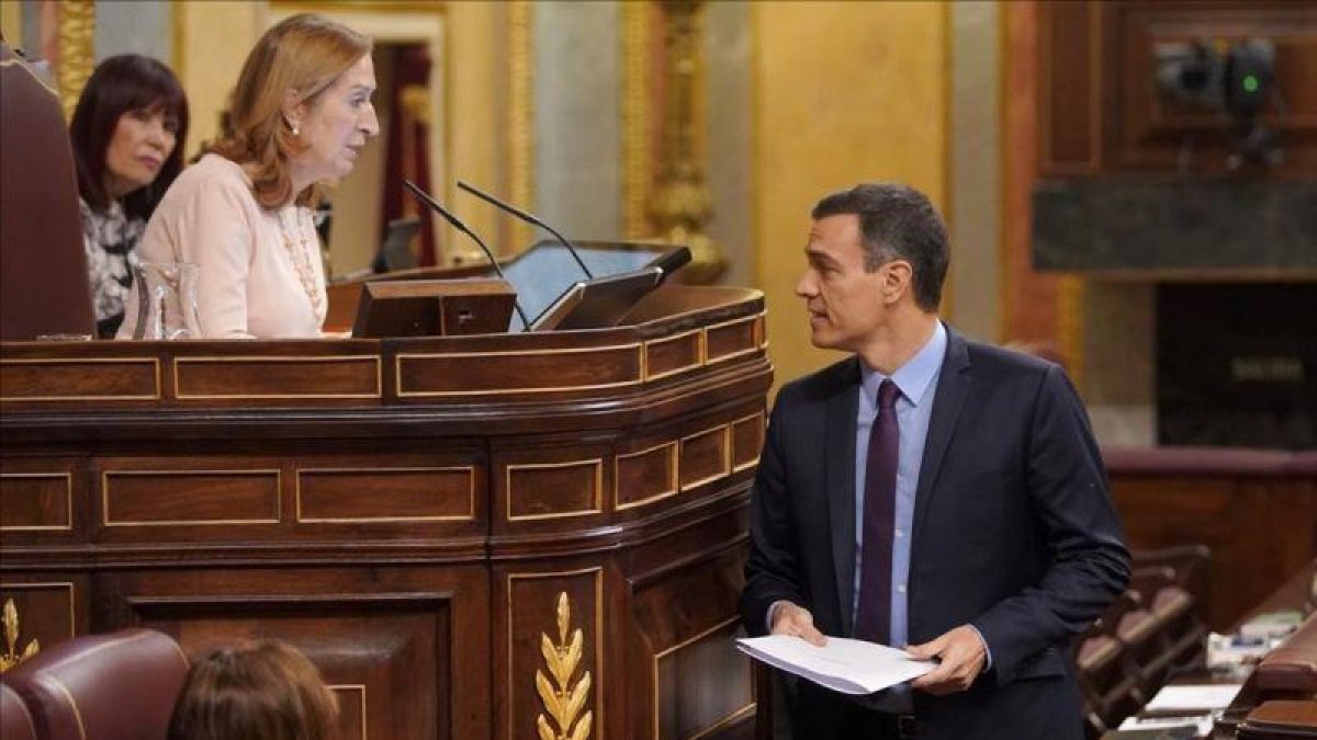 Pedro Sánchez, en el pleno del Congreso de los Diputados.-JOSE LUIS ROCA