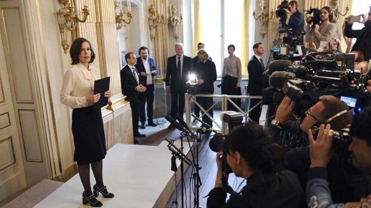 Sara Danius, secretaria permanente de la Academia Sueca, el año pasado durante el anuncio del Nobel de LIteratura para Bob Dylan.-JONAS EKSTROMER / AP