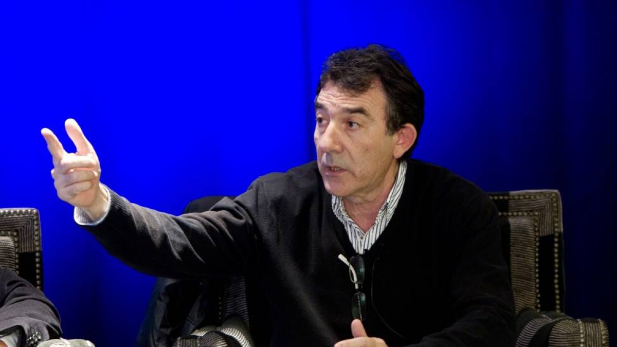 El secretario regional de CCOO, Ángel Hernández-J.M.Lostau
