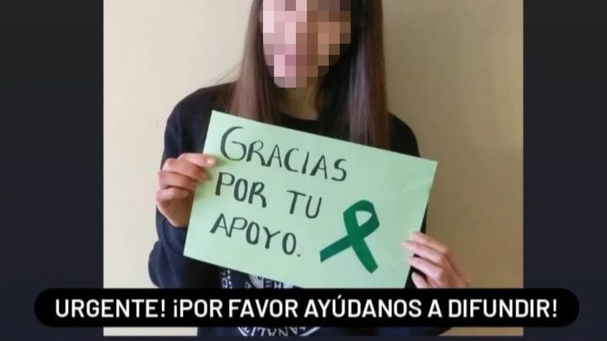 Imagen de la joven C. H. M. que aparece en la petición de Change.org
