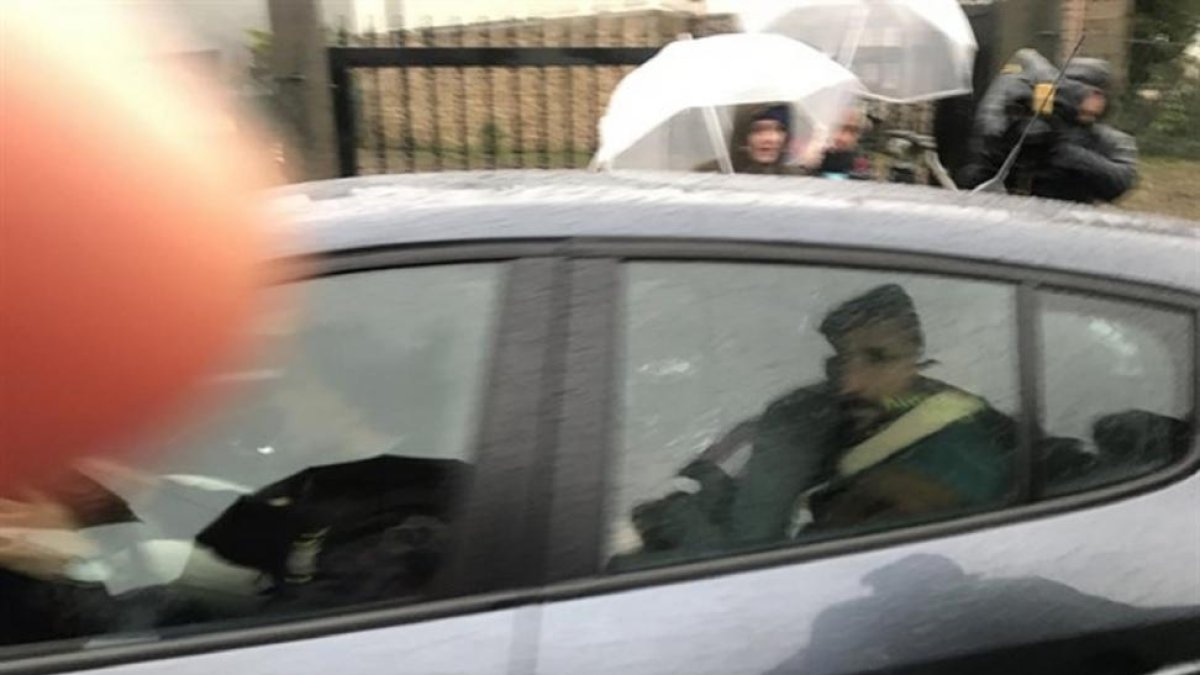 El detenido es trasladado en un coche policial.-EUROPA PRESS