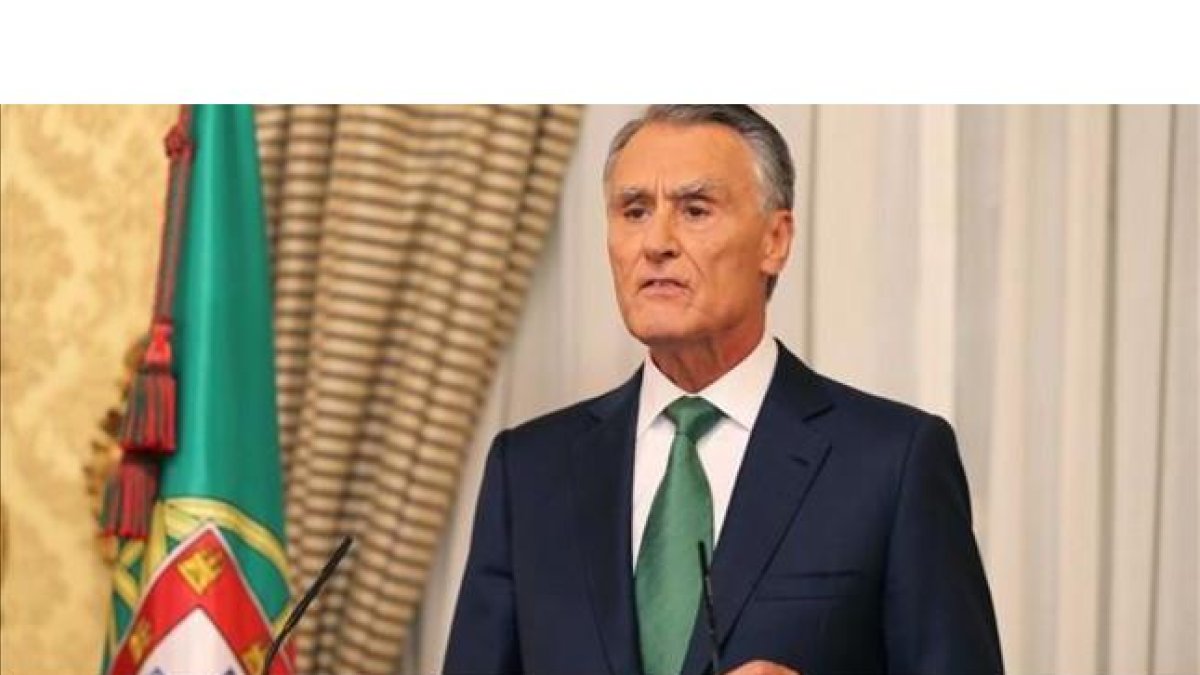 Cavaco Silva, el 6 de octubre, después de reunirse con Passos Coelho.-AP / ARMANDO FRANCA