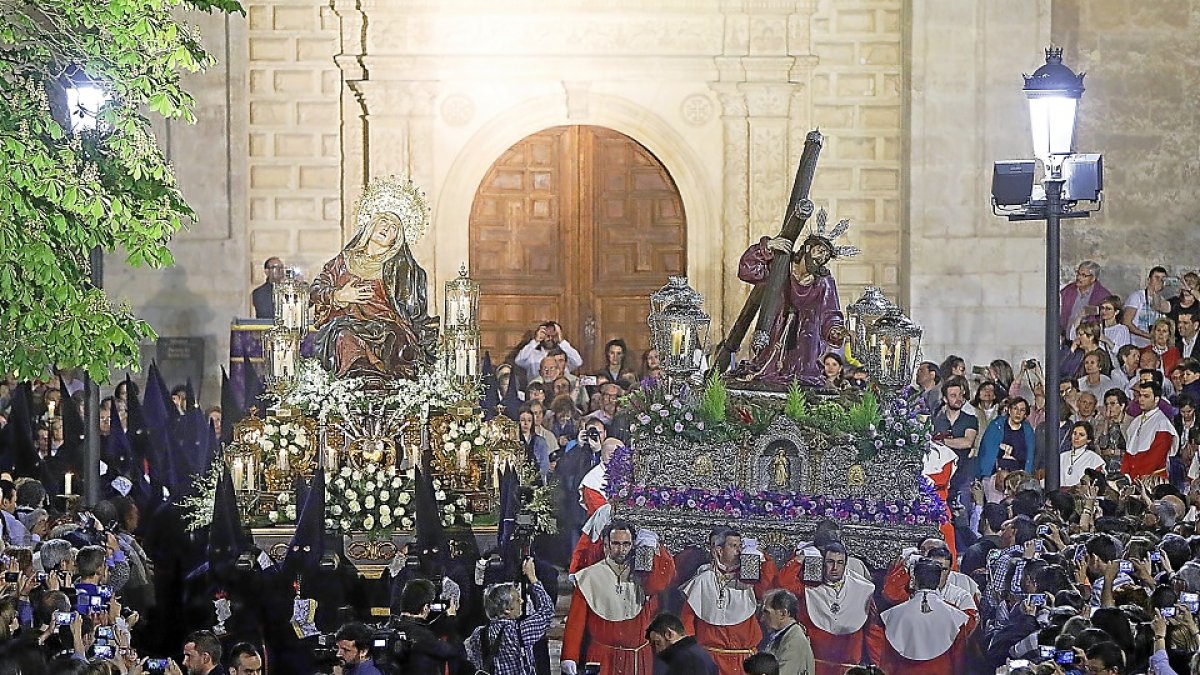 Procesión del Encuentro. -J.M.LOSTAU