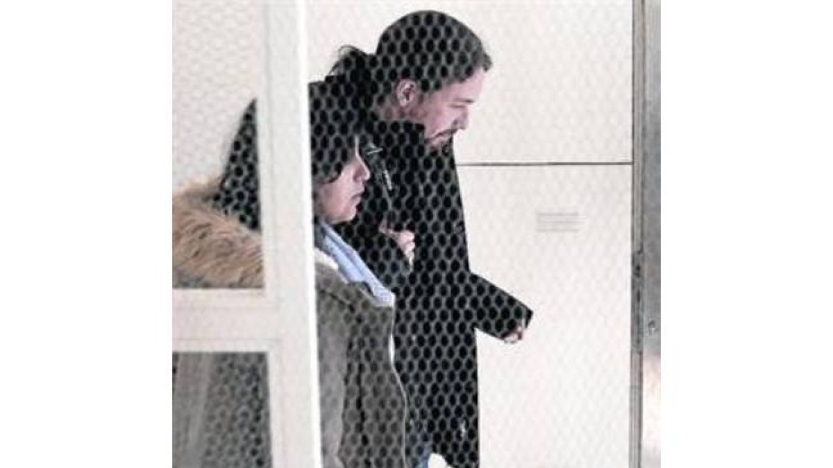 Pablo Iglesias sale de la reunión de la ejecutiva de Podemos.-José Luis Roca