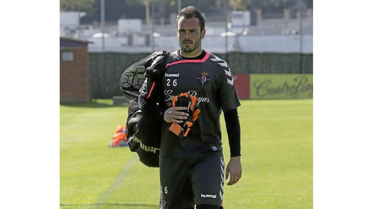Julio abandona los Anexos al término del entrenamiento de ayer.-Balcaza