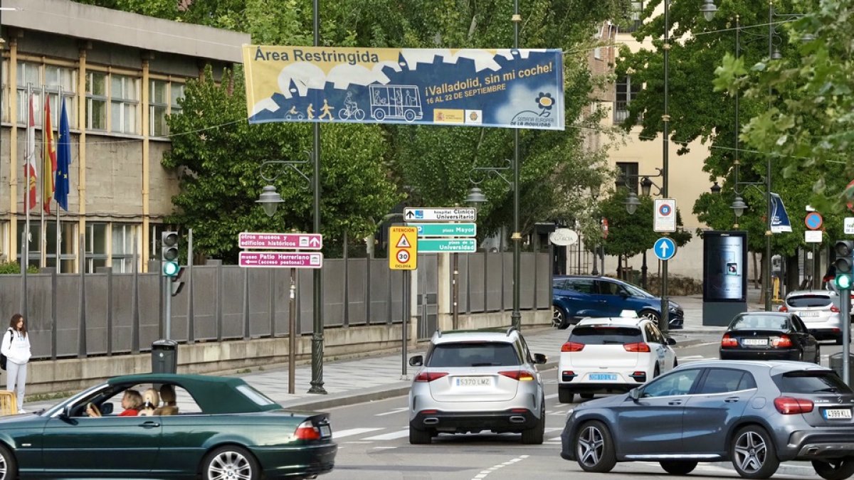 Valladolid se prepara para el día sin coche. Entorno de la plaza del Poniente. Photogenic/Miguel Ángel Santos