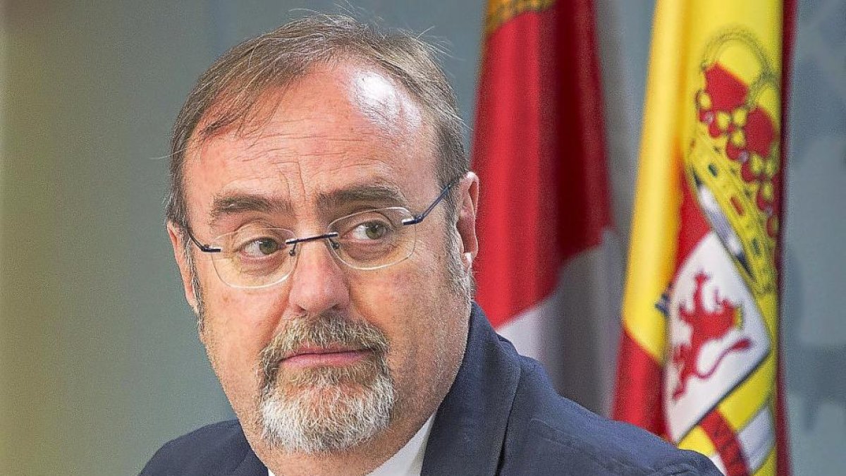 Fernando Rey, consejero de Educación, en la rueda de prensa posterior al Consejo de Gobierno.-ICAL