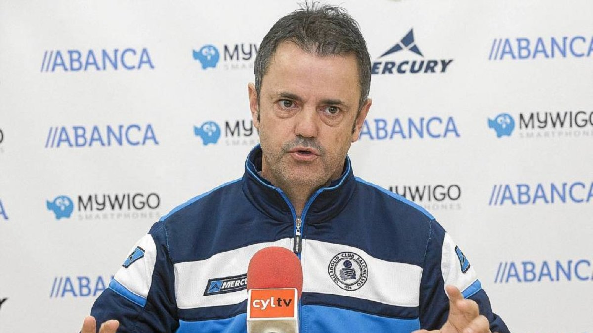 Porfi Fisac, entrenador del MyWigo-Pablo Requejo