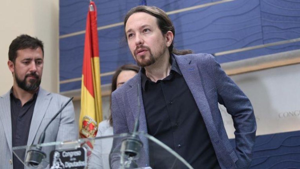 Pablo Iglesias, durante una rueda de prensa.-DAVID CASTRO