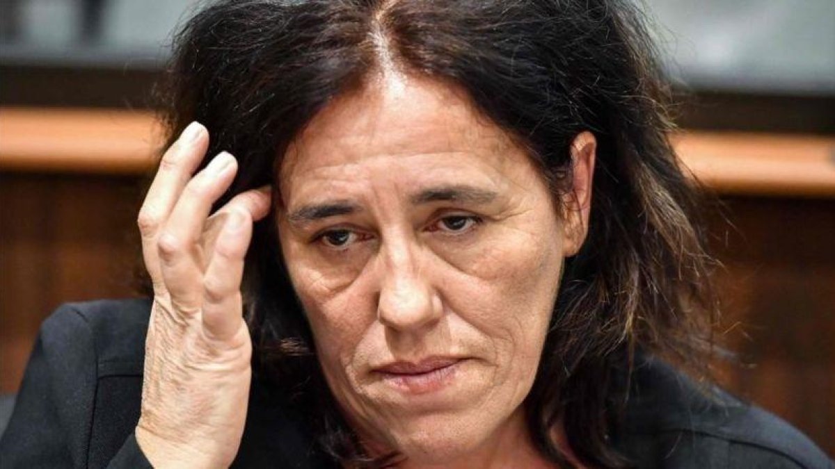 Rosa Maria Da Cruz, la mujer que ocultó a su bebé durante dos años en el maletero del coche. /-GEORGES GOBET / AFP
