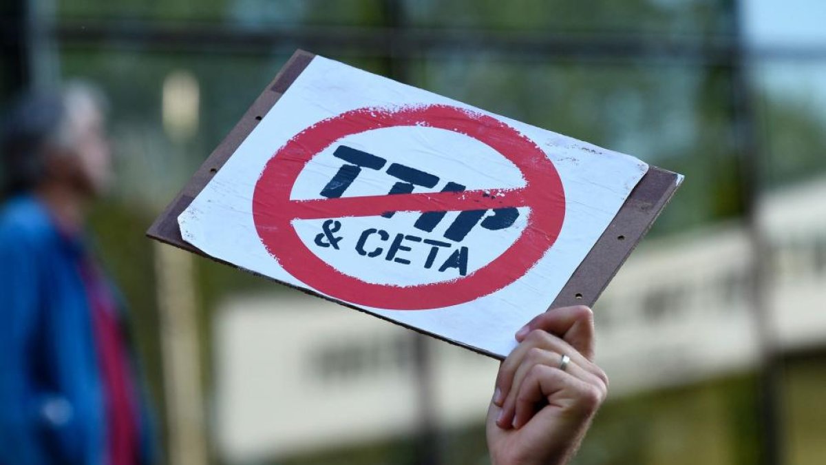 Una de las protestas en contra de los Tratados de Libre Comercio de la UE.-E.M.