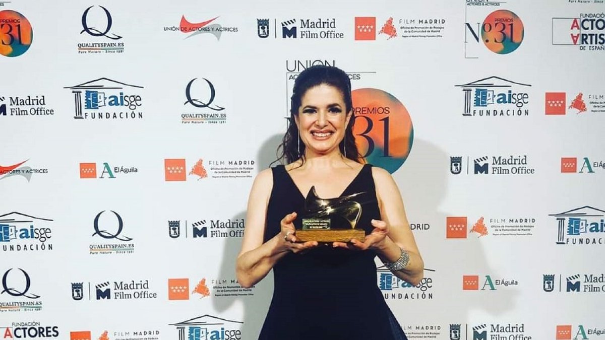 Verónica Ronda, con su premio
