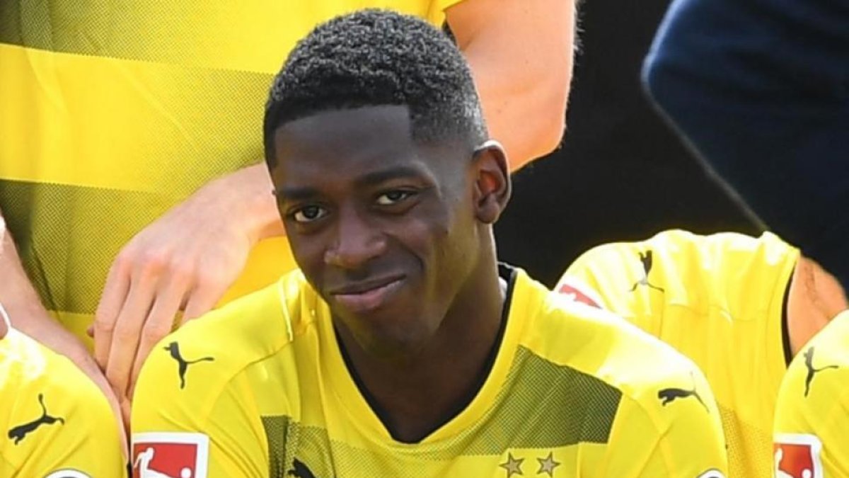 Dembelé, con la camiseta del Dortmund-AFP / PATRIK STOLLARZ